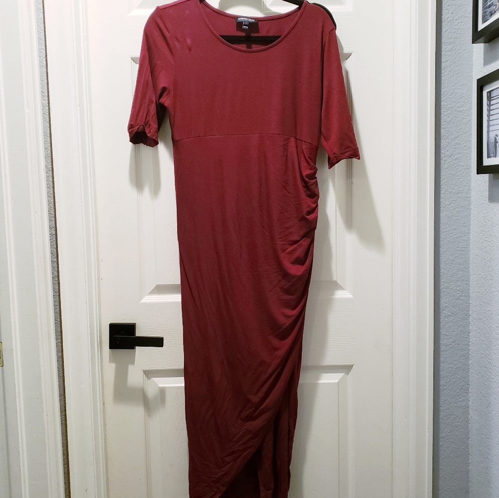 Isabella Oliver maternity dress